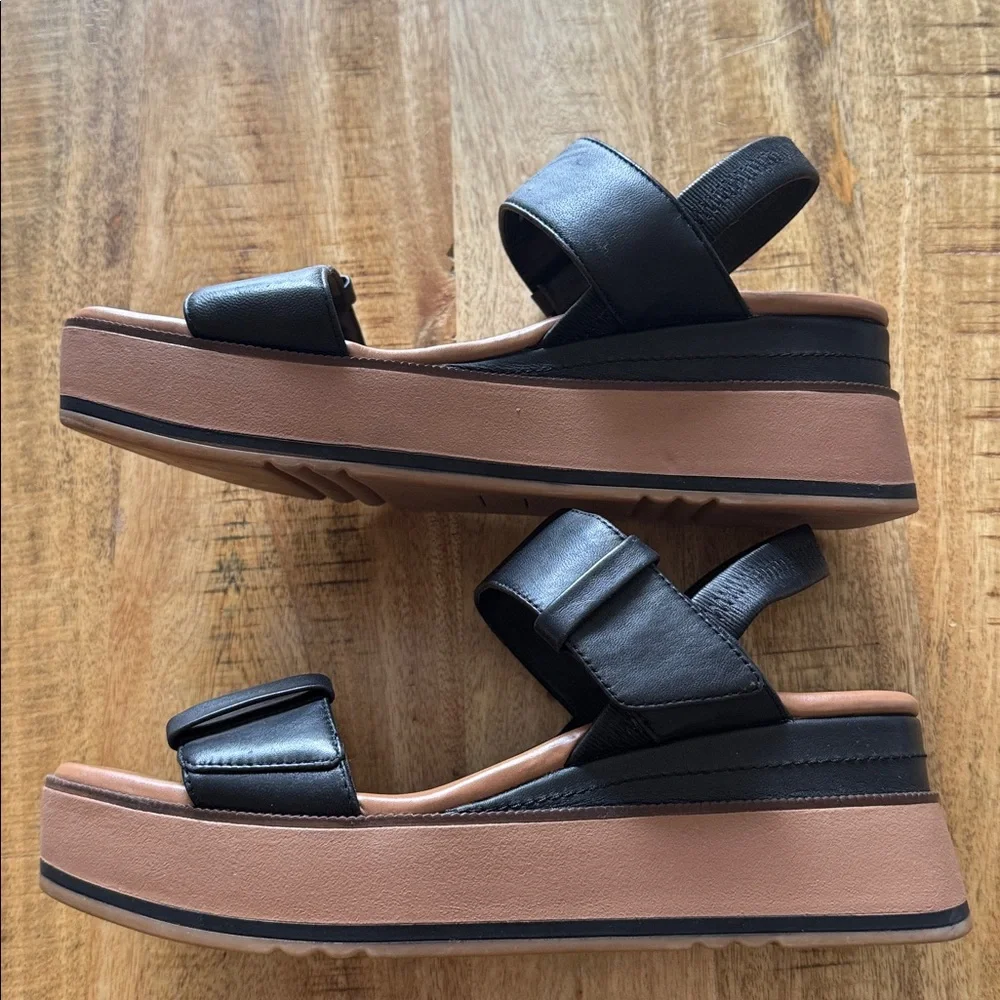 Caslon Brian Women's Black Leather Platform flatform slingback Sandals NEW